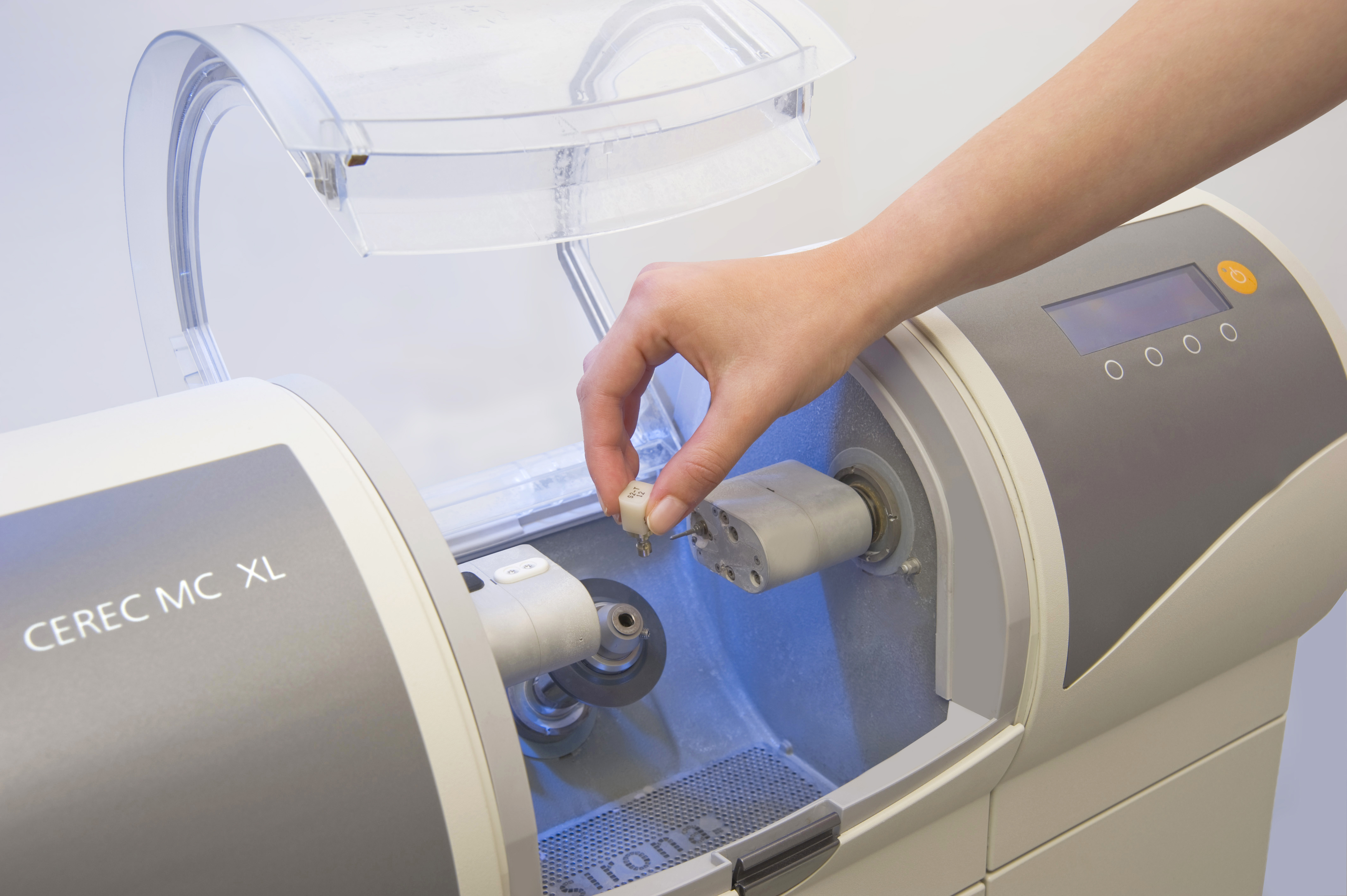 CEREC_MC_XL_Foto_2-1